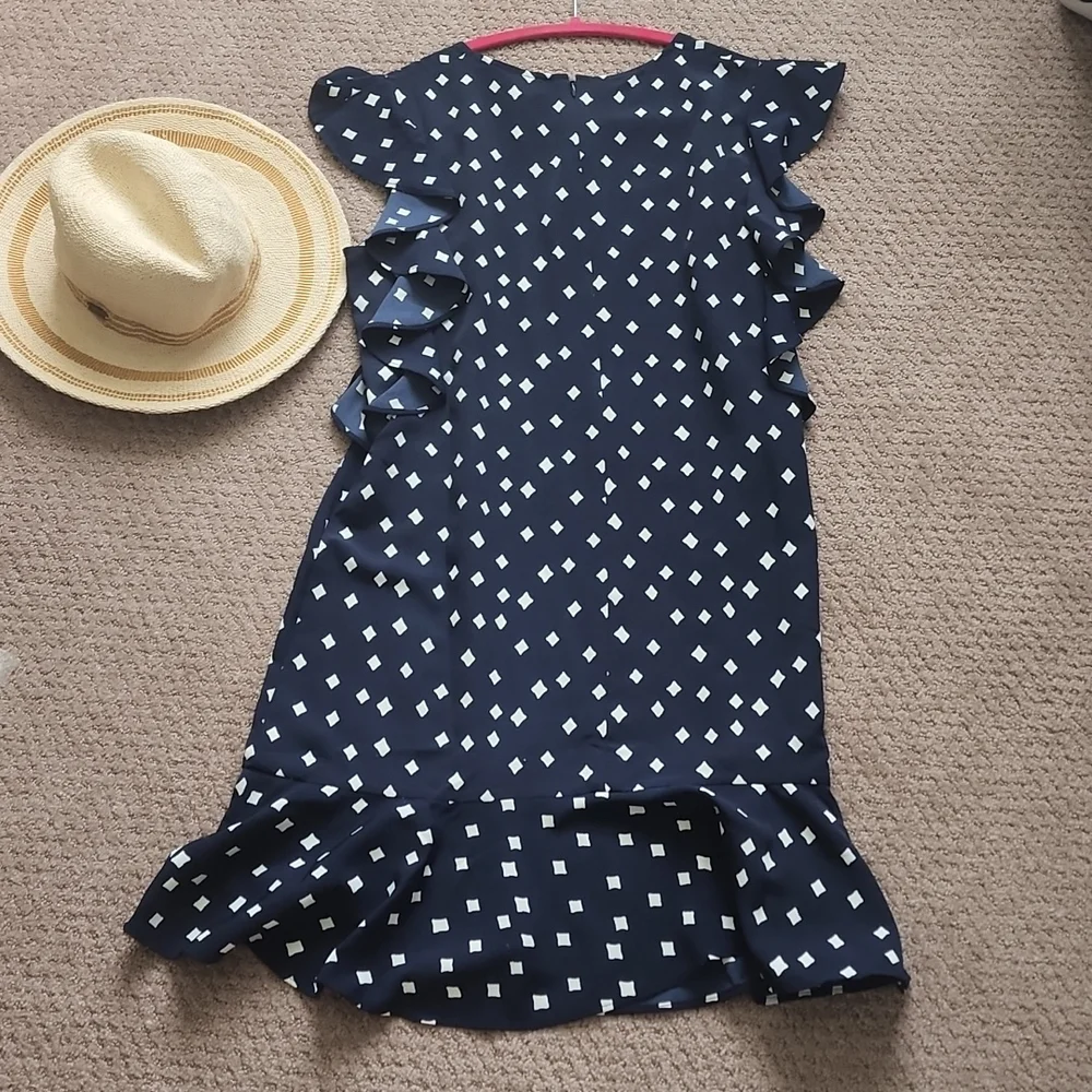 Vineyard Vines dress - Picture 7 of 7